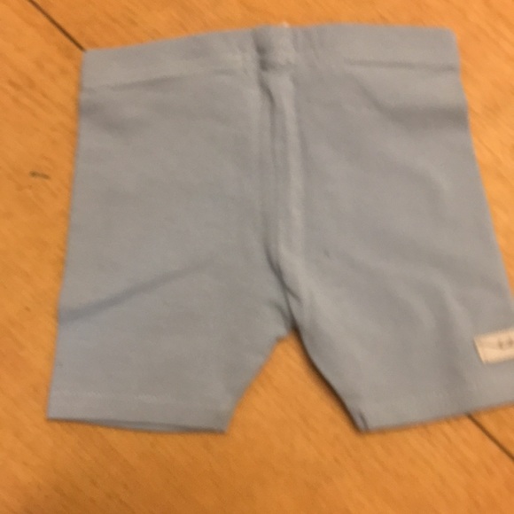 Lil leggs tight shorts - Picture 5 of 5